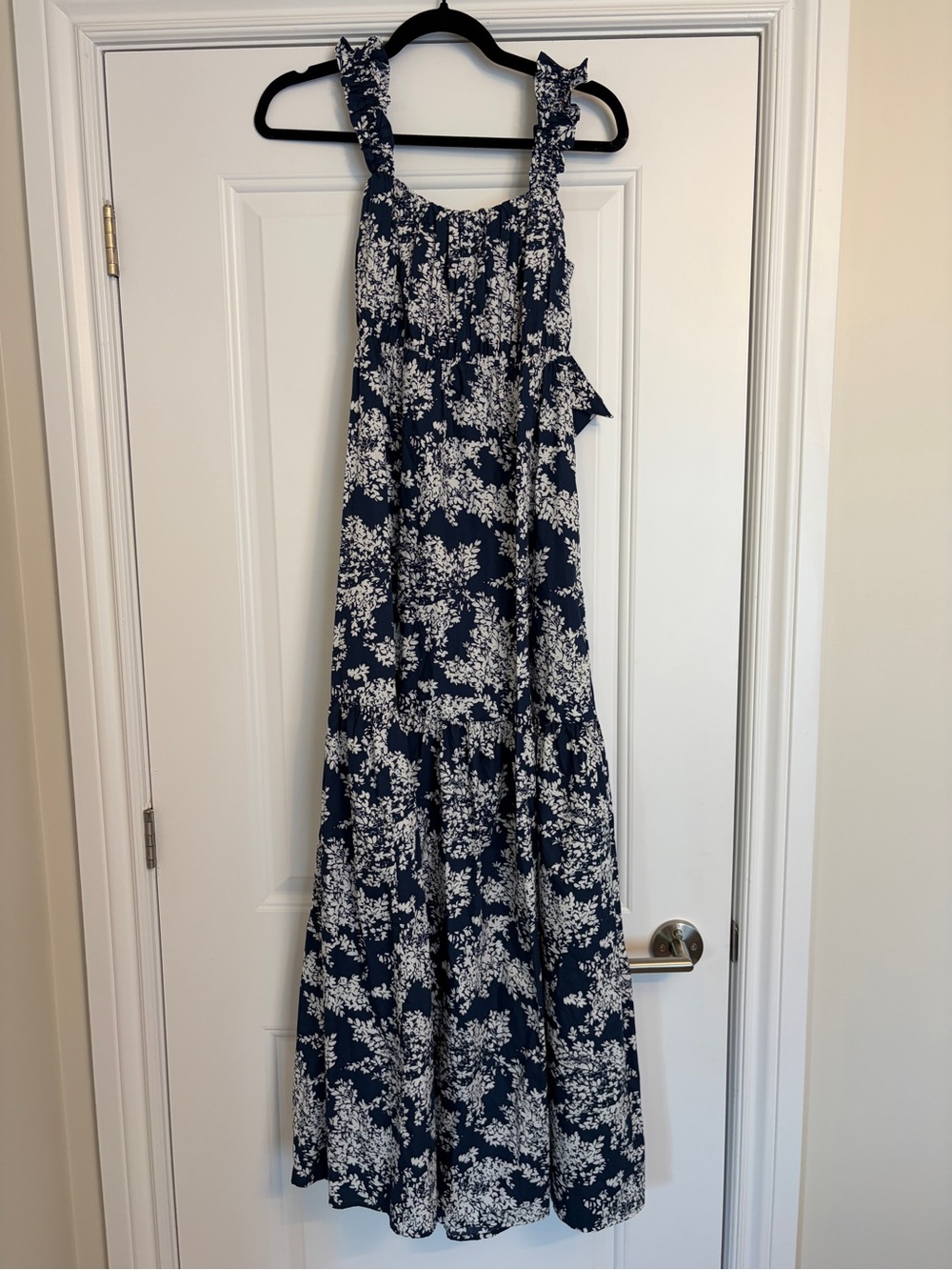 Abercrombie & Fitch Navy and White Floral Maxi Dress